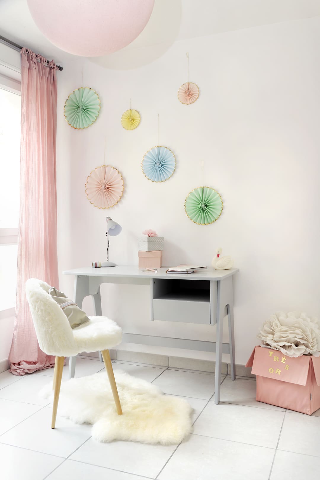 chambre d'enfant pour une fille agencement réalisé par Emmanuelle Milhaud Agence Maloédesign Décoration d'intérieur raisonnée, designer d'intérieur, décoratrice et architecte d'intérieur sur Toulouse et la Haute Garonne