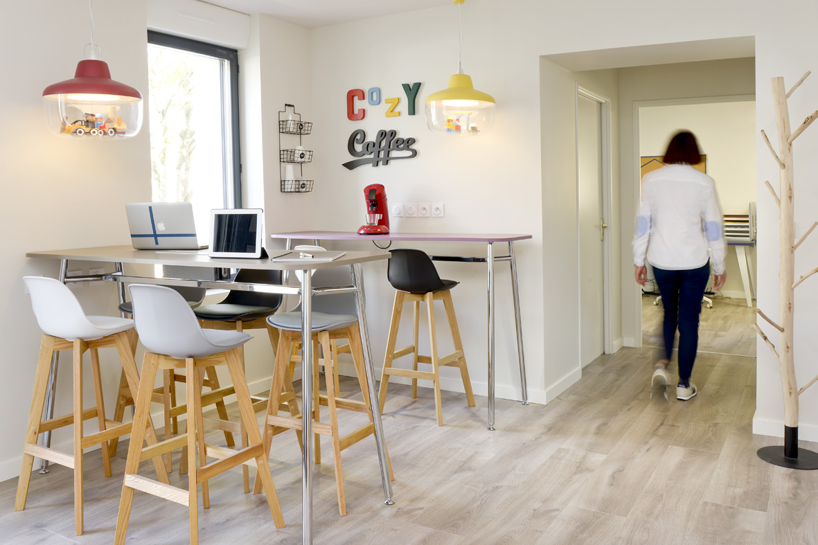 Comment aménager vos espaces bureaux pour maximiser l'efficacité des employés?